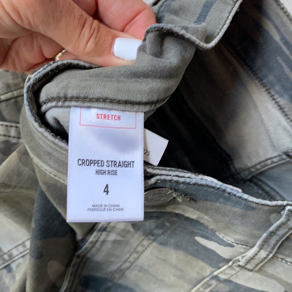 Express high-rise cropped camo pants - Picture 6 of 8